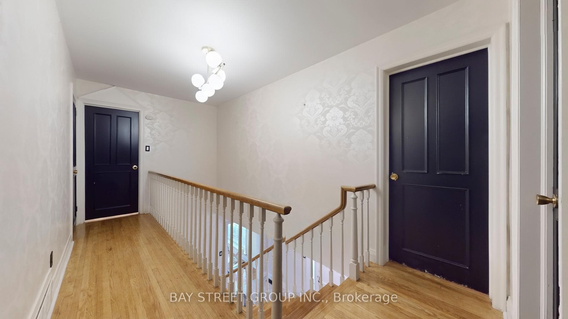 178 Breezy Pines Drive - Detached photo 11 of 19 in Mississauga, Ontario