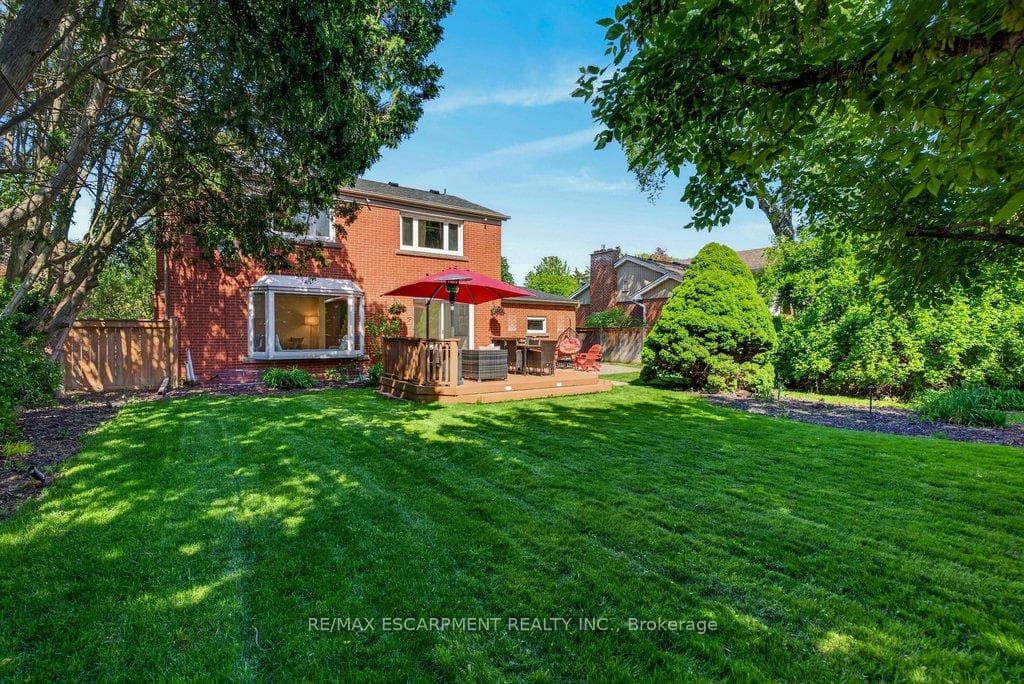 350 East Side Crescent - Detached photo 35 of 43 in Burlington, Ontario