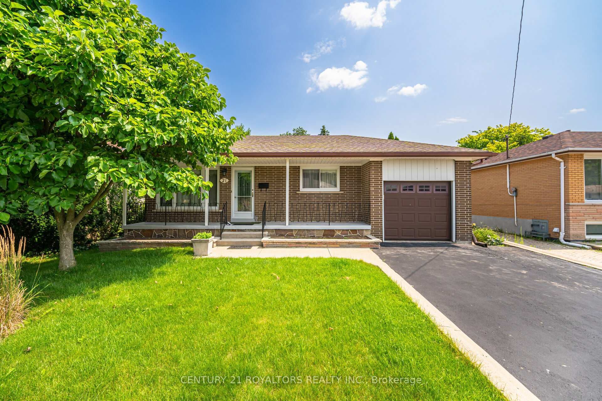 21 Jersey Avenue - Detached for sale in Heart Lake, Ontario