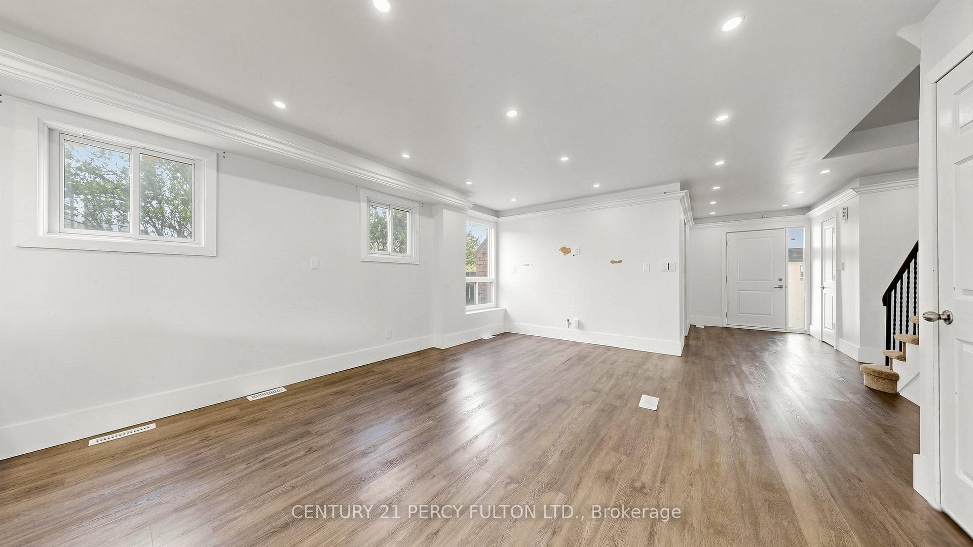 780 Galloway Crescent - Semi-Detached photo 6 of 50 in Mississauga, Ontario