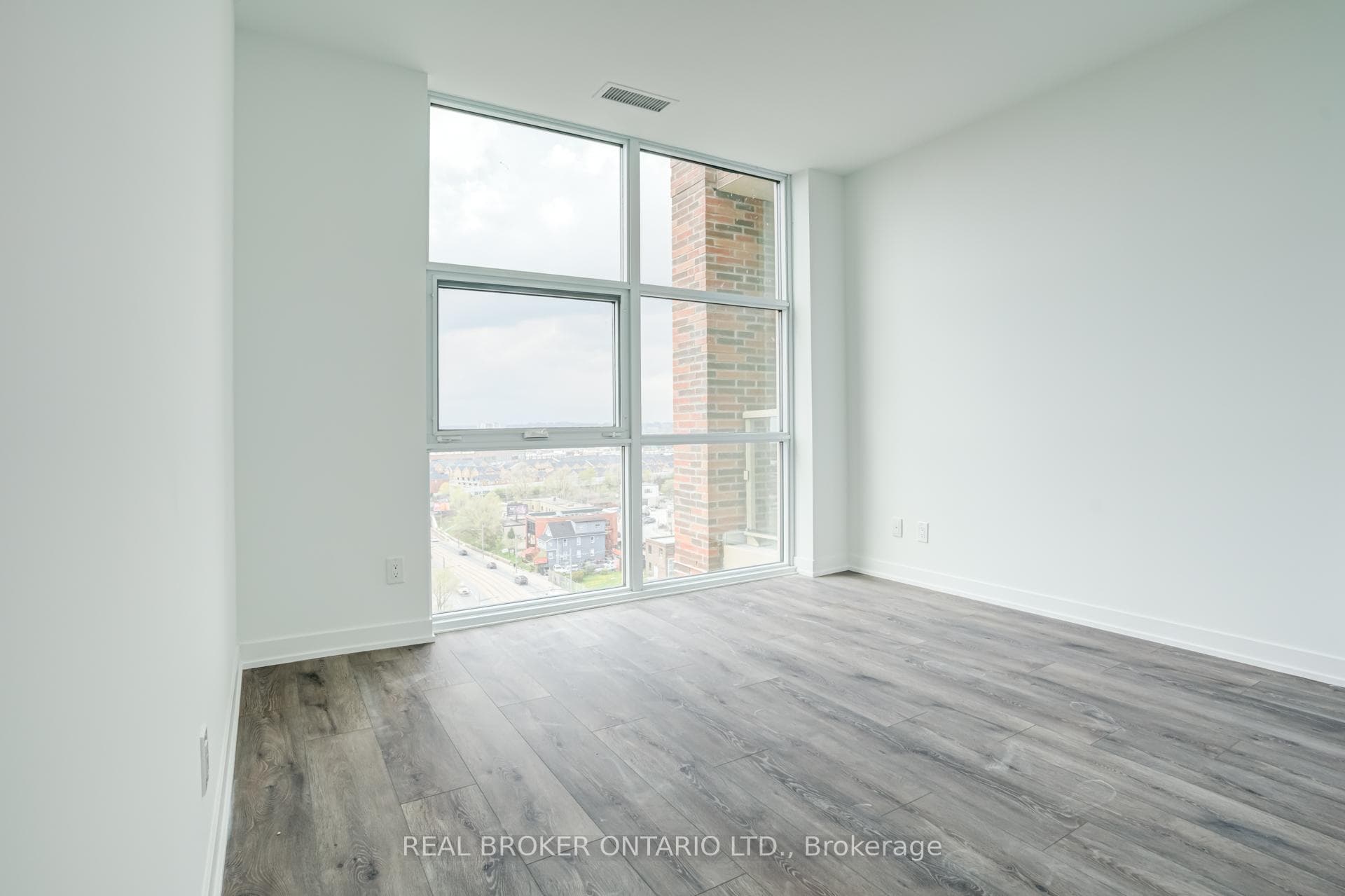 1787 St Clair Avenue Unit 1105 - Condo photo 9 of 13 in Keelesdale / Eglinton West, Ontario