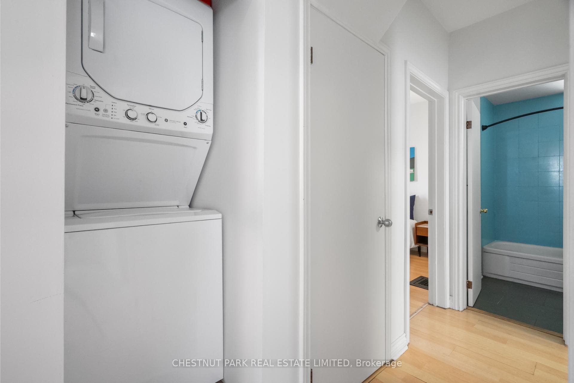 371 Howland Avenue - Multi-Family photo 16 of 41 in Annex / Yorkville / Summerhill, Ontario