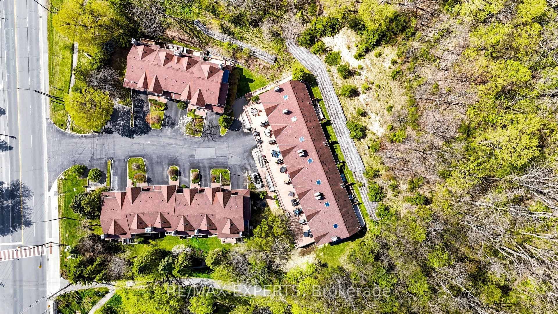 7 Warbrick Lane - Condo photo 36 of 45 in Caledon, Ontario