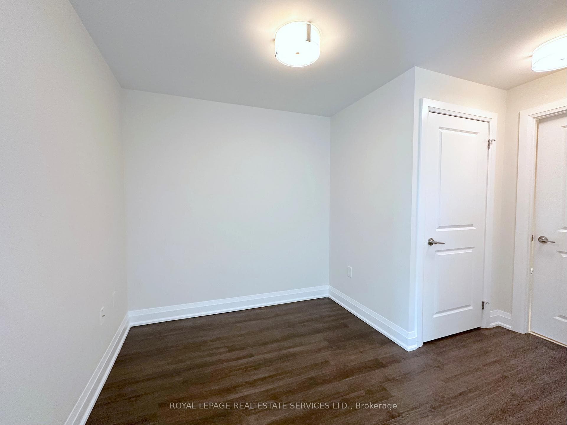 2333 Taunton Road Unit 209 - Condo photo 6 of 26 in Oakville, Ontario