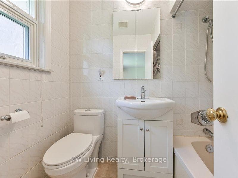 52 Hawksbury Drive - Detached photo 23 of 43 in Hillcrest Village / Bayview Village, Ontario