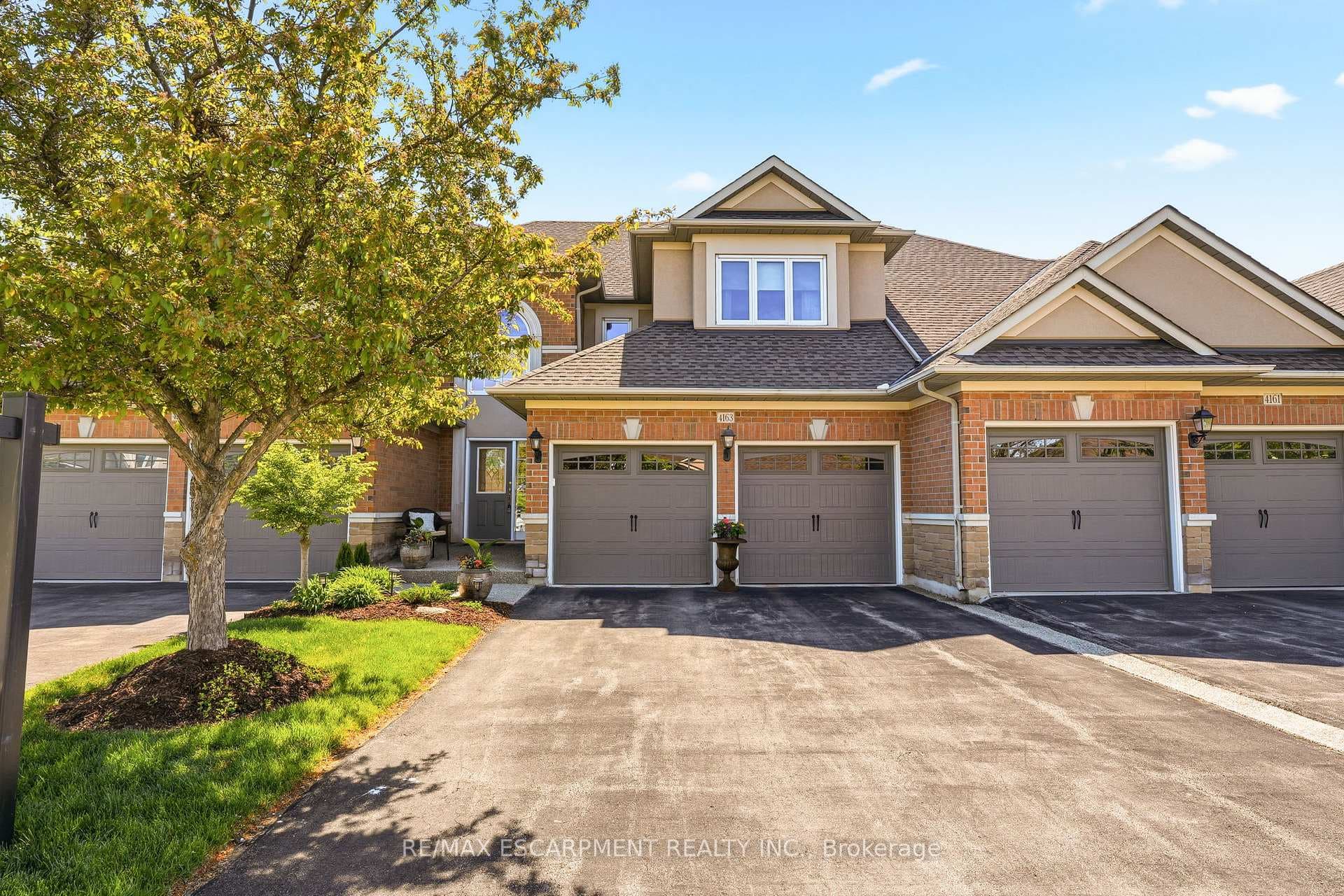 4163 STONEBRIDGE Crescent - Condo photo 1 of 46 in Burlington, Ontario