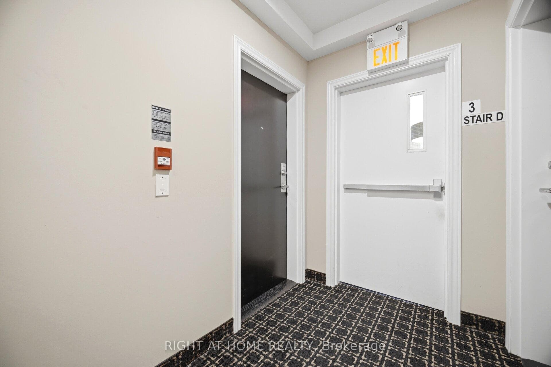 269 Georgian Drive Unit 311 - Condo photo 3 of 39 in Oakville, Ontario