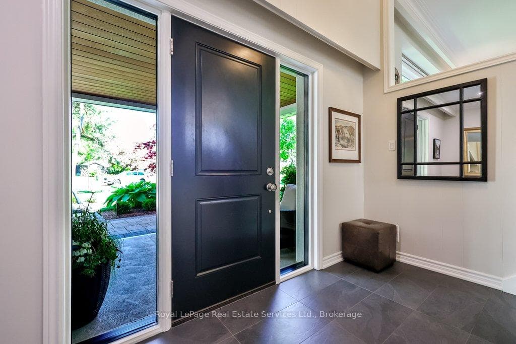 1528 Warland Road - Detached photo 4 of 50 in Oakville, Ontario
