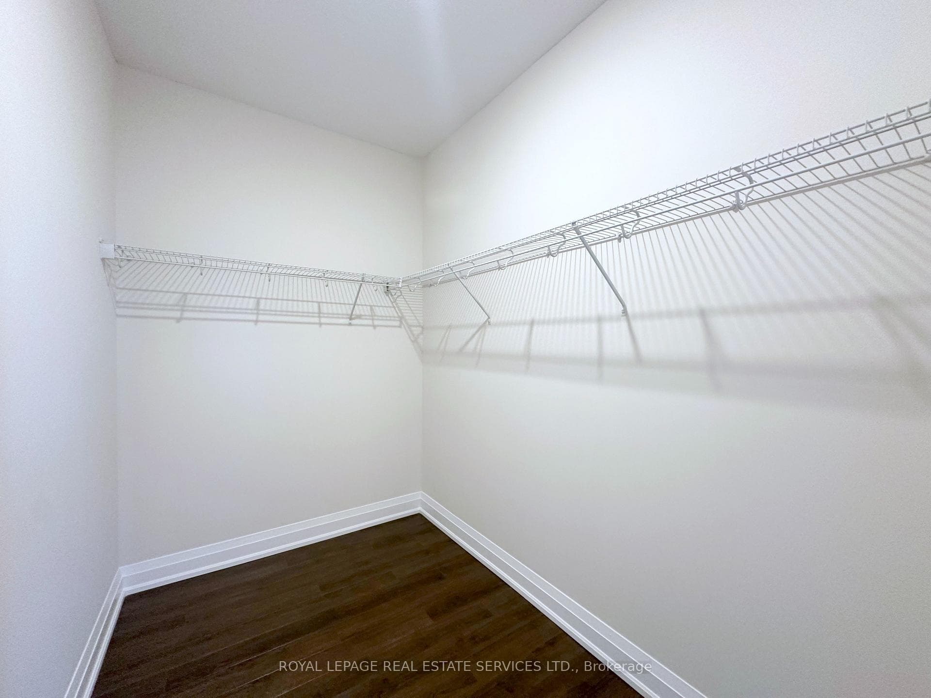 2333 Taunton Road Unit 901 - Condo photo 13 of 25 in Oakville, Ontario