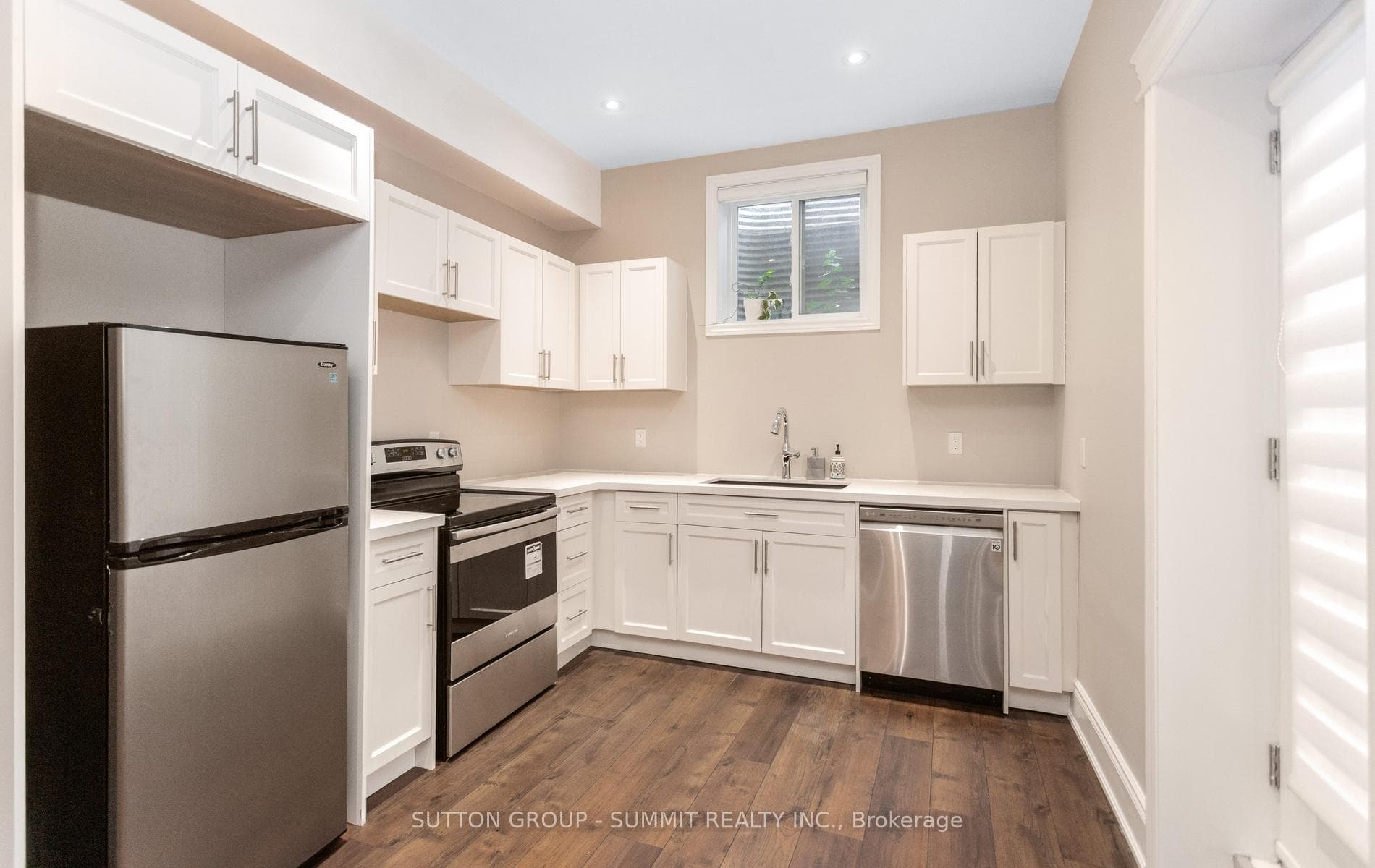 121 Ringwood Road - Detached photo 42 of 49 in Oakville, Ontario