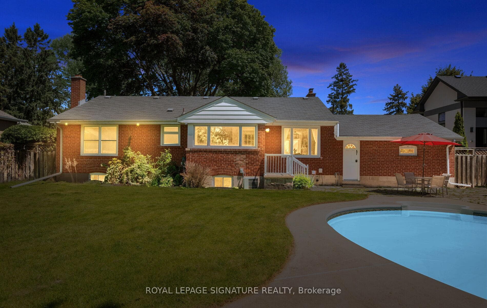 1570 Park Royale Boulevard - Detached photo 33 of 38 in Mississauga, Ontario