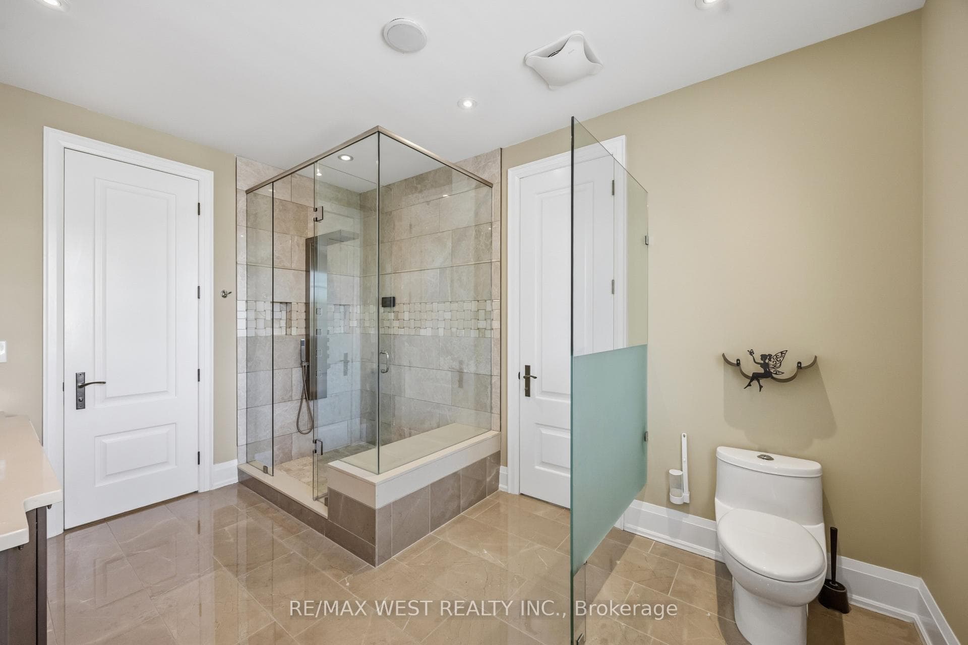 35 Conifer Drive - Detached photo 22 of 46 in Etobicoke (Islington / Rexdale), Ontario