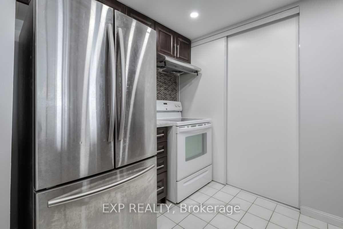 88 Corporate Drive Unit 1702 - Condo photo 5 of 20 in Scarborough (West Hill / Highland Creek), Ontario
