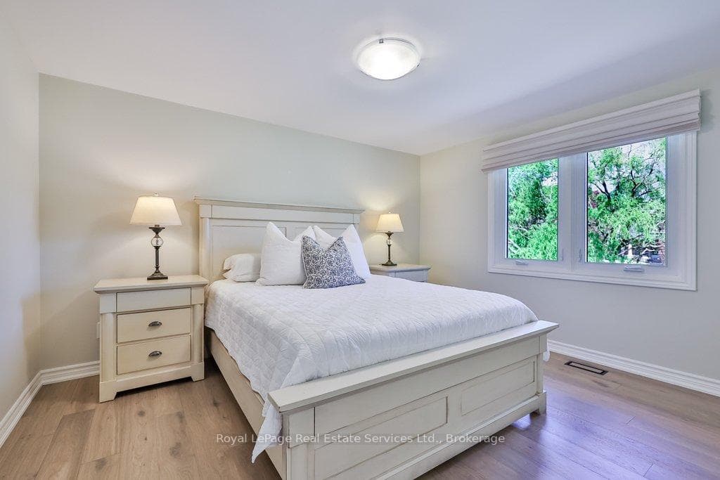 1528 Warland Road - Detached photo 29 of 50 in Oakville, Ontario