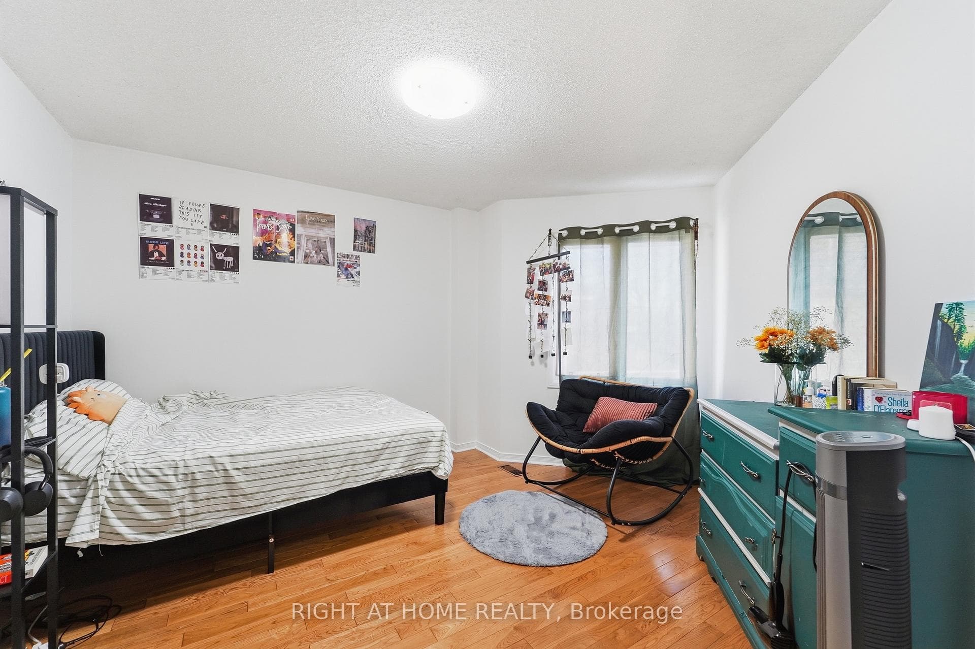 141 Sandown Avenue - Detached photo 16 of 40 in Birch Cliff / Cliffside, Ontario