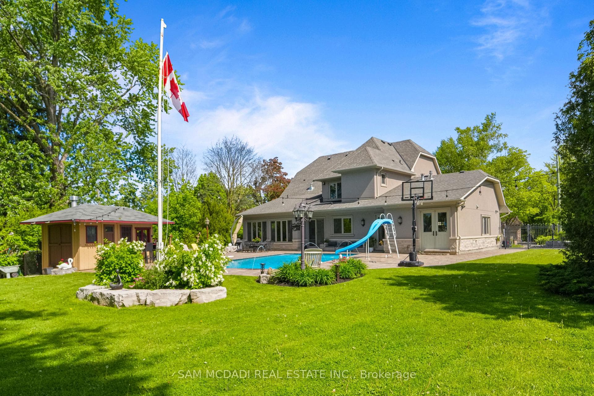 2411 Thorn Lodge Drive - Detached photo 3 of 50 in Mississauga, Ontario