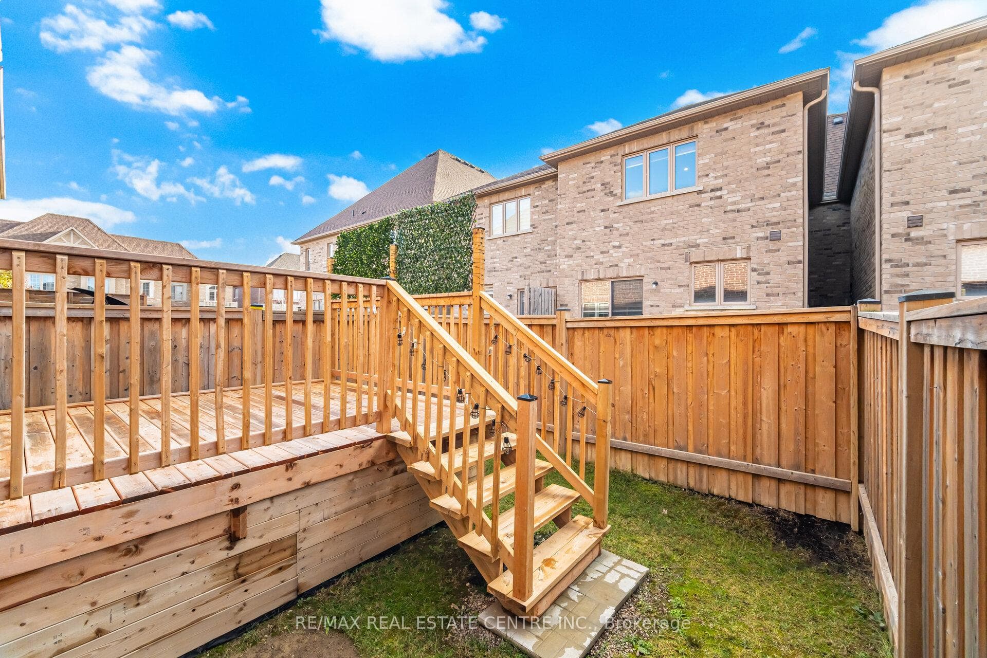 11 Yately Street - Townhouse photo 28 of 29 in Brampton, Ontario