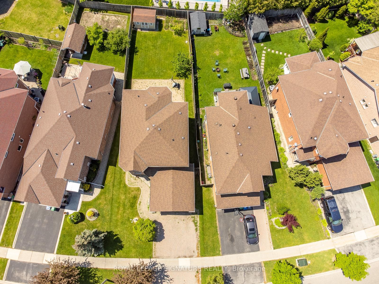 1307 Midgreen Lane - Detached photo 4 of 50 in Mississauga, Ontario