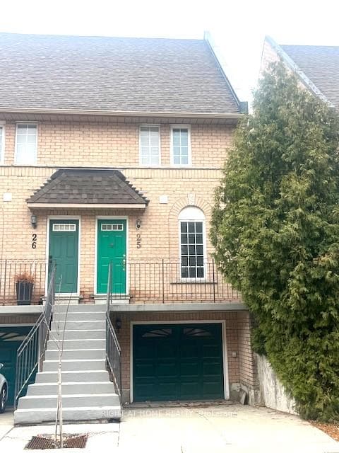 80 Strathaven Drive Unit 25 - home for sale in Mississauga, Ontario