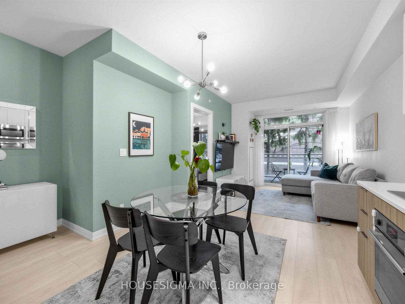 223 St.Clair Avenue Unit 306 - Condo photo 16 of 26 in Annex / Yorkville / Summerhill, Ontario