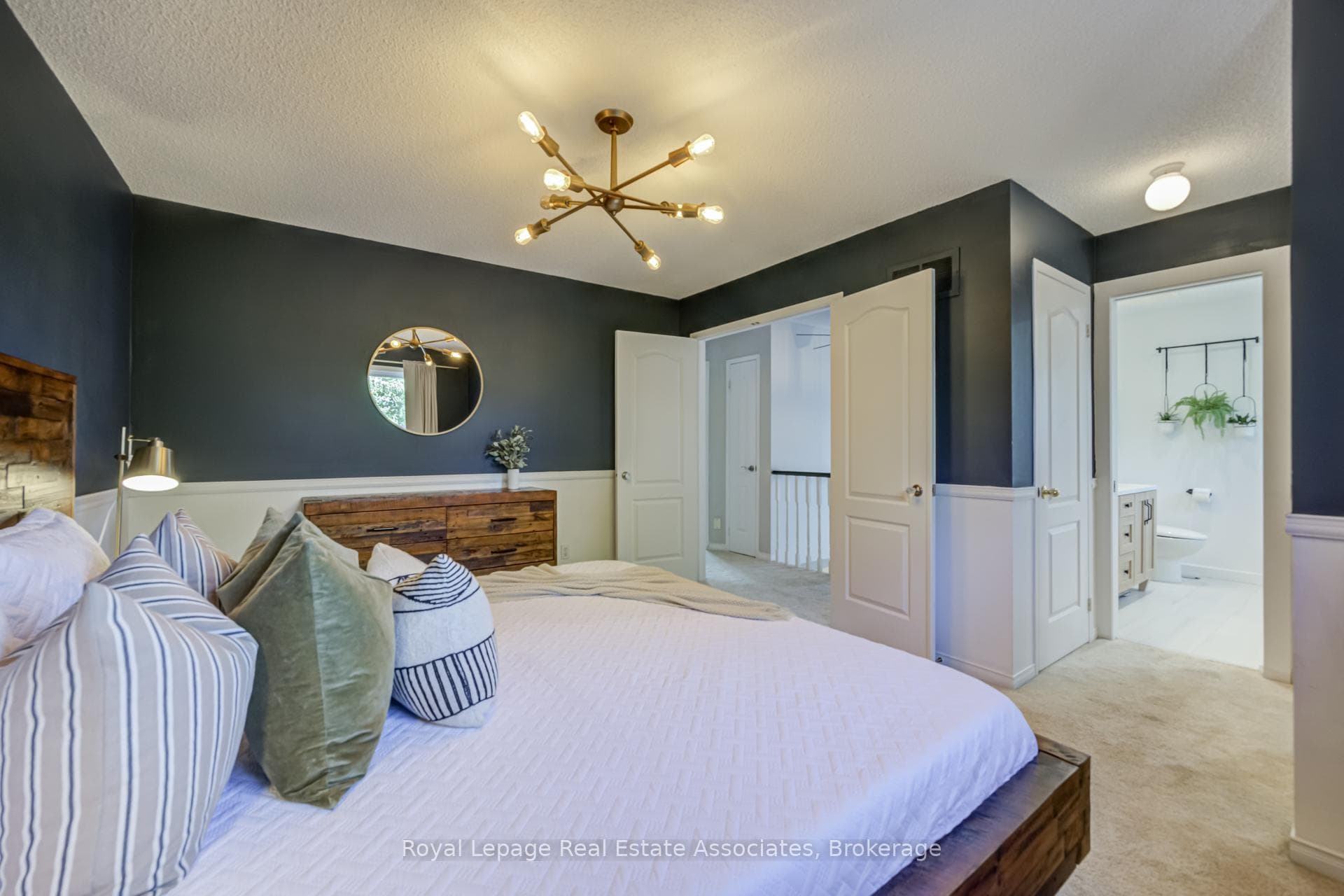 6665 Meteor Court - Detached photo 16 of 39 in Mississauga, Ontario