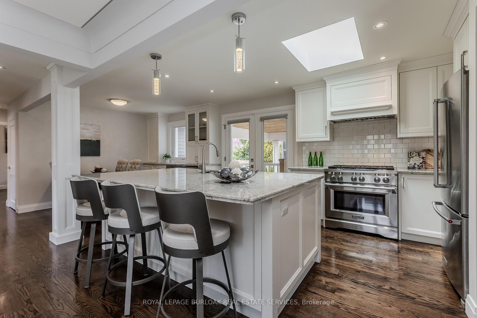5411 Cornwall Crescent - Detached photo 9 of 34 in Burlington, Ontario