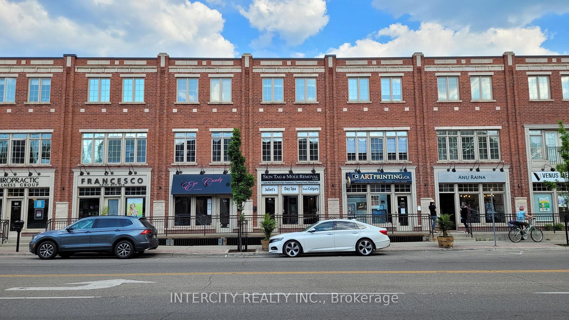 86 Lakeshore Road - home for sale in Oakville, Ontario