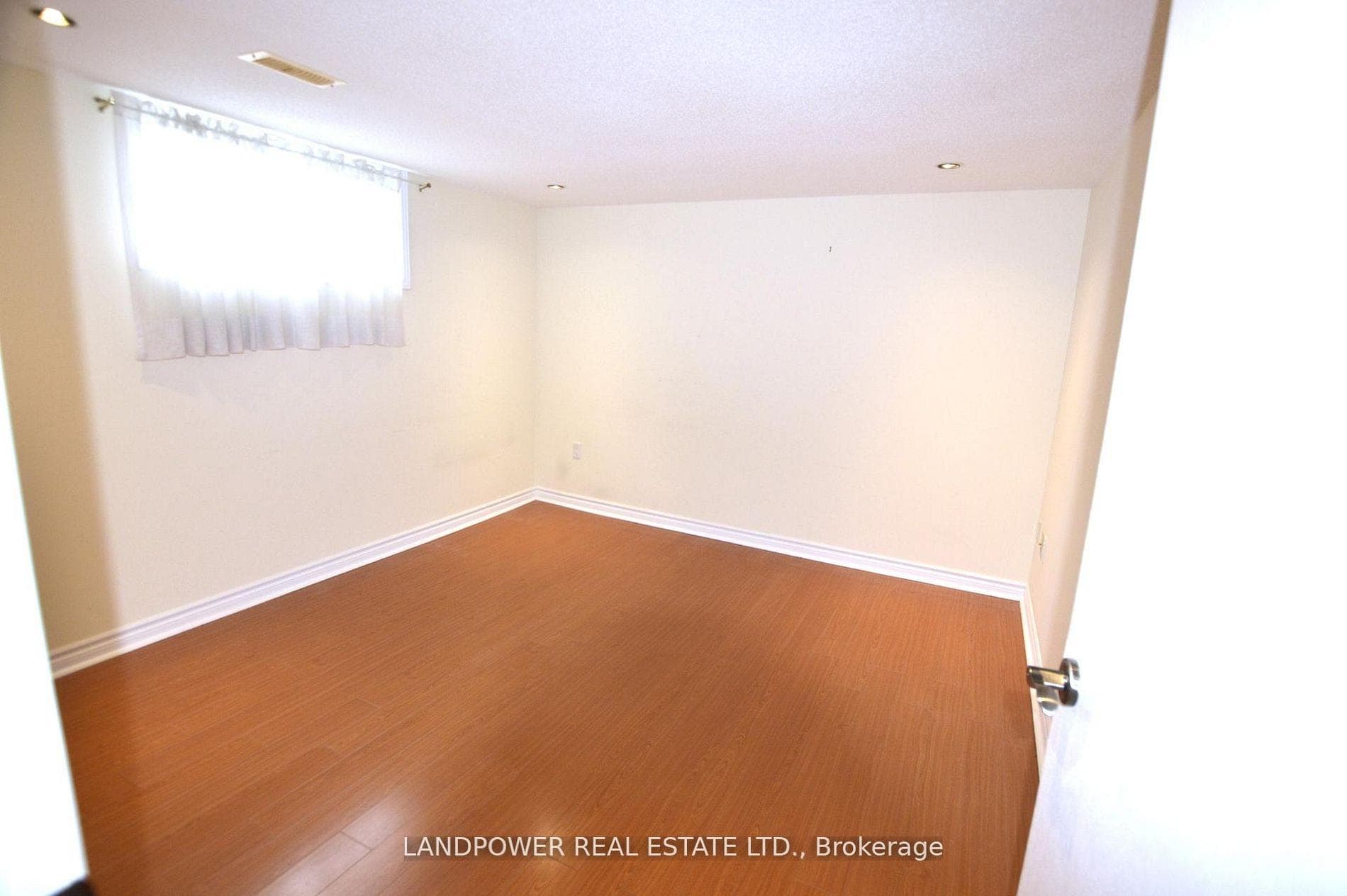 93 Clansman Boulevard - Detached photo 33 of 37 in Hillcrest Village / Bayview Village, Ontario