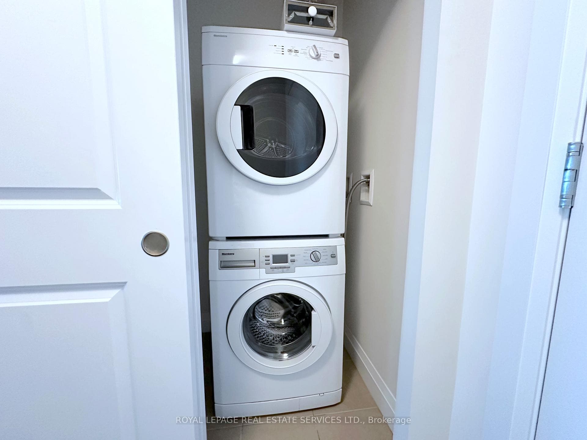 2333 Taunton Road Unit 901 - Condo photo 14 of 25 in Oakville, Ontario
