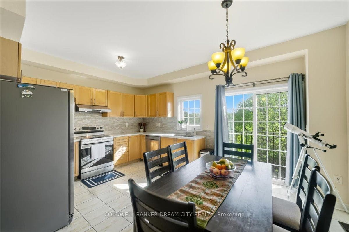 9738 Mclaughlin Road - Townhouse photo 12 of 45 in Brampton, Ontario