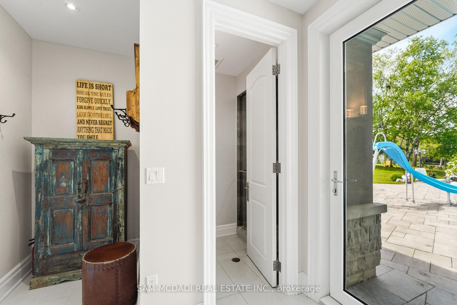 2411 Thorn Lodge Drive - Detached photo 21 of 50 in Mississauga, Ontario