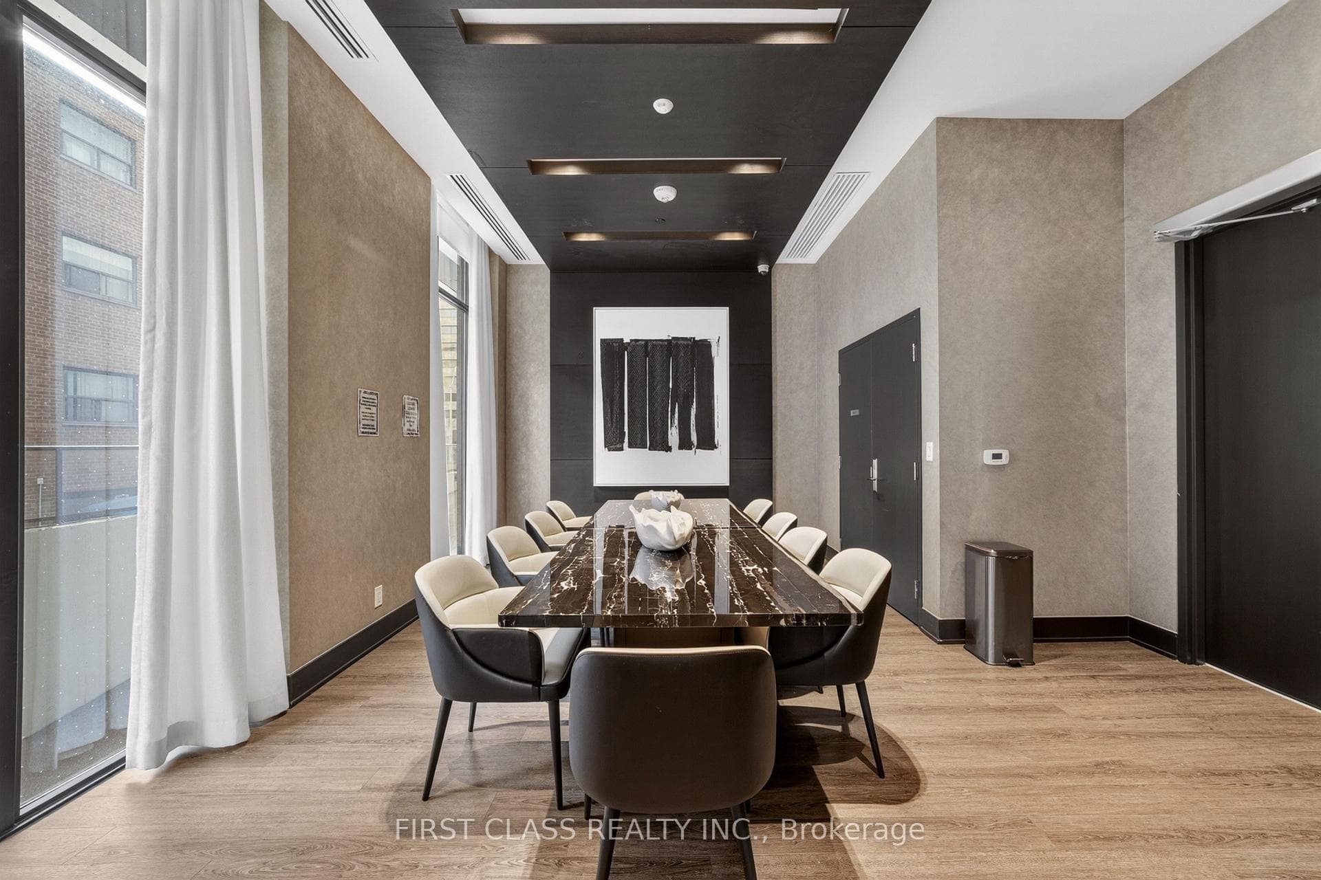 609 Avenue Road Unit 707 - Condo photo 25 of 30 in Annex / Yorkville / Summerhill, Ontario