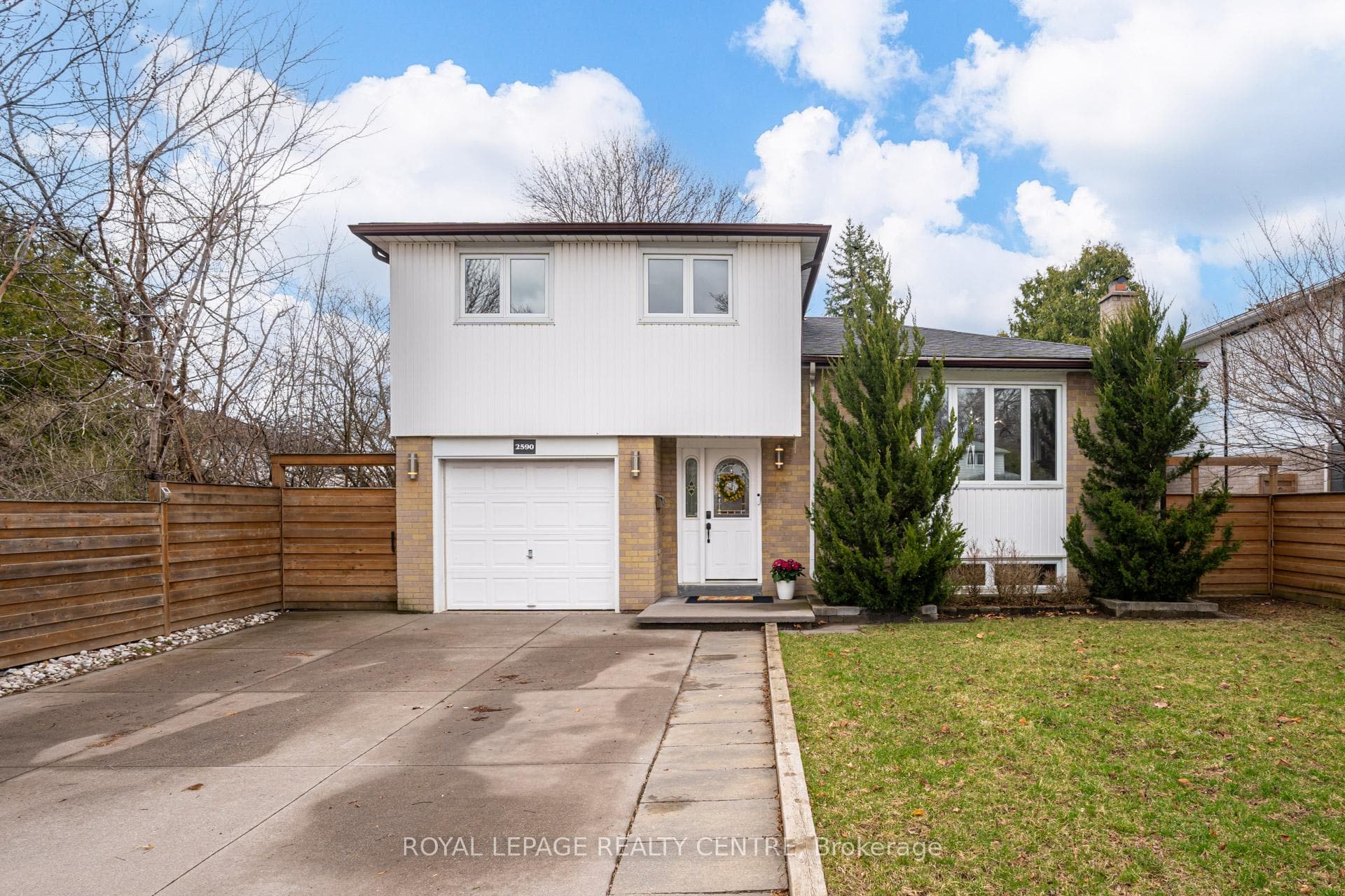 2590 Bromsgrove Road - Detached for sale in Rathwood, Ontario