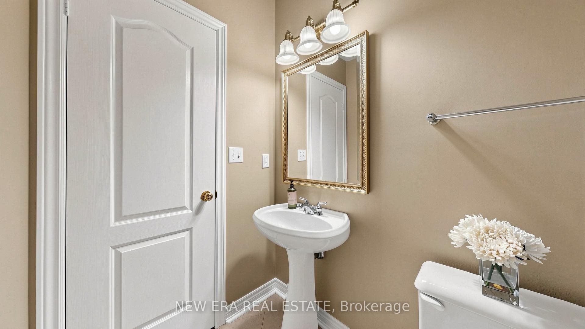 1206 Lindenrock Drive - Detached photo 16 of 50 in Oakville, Ontario