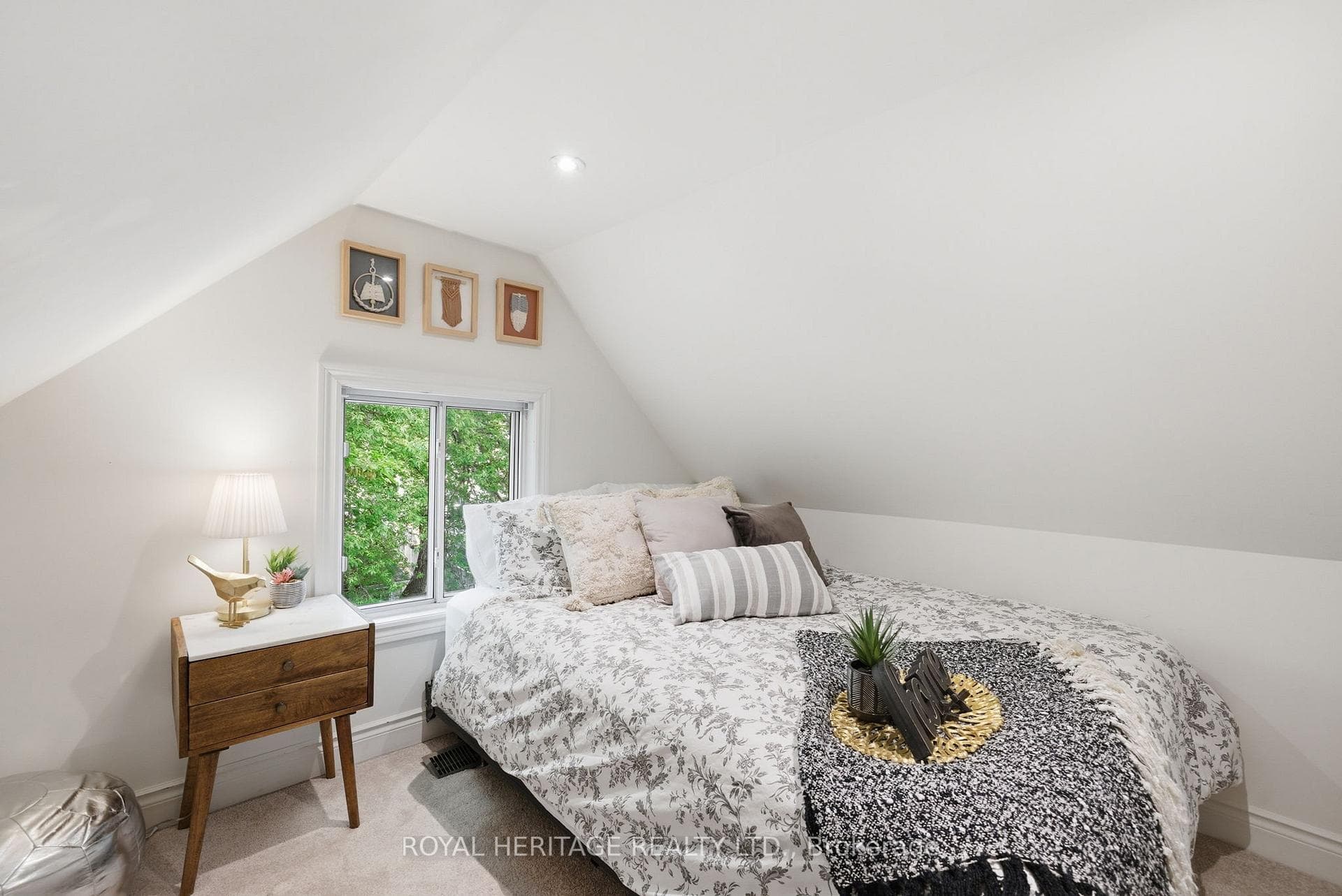 268 Hiawatha Road - Detached photo 16 of 34 in Riverdale / Leslieville, Ontario