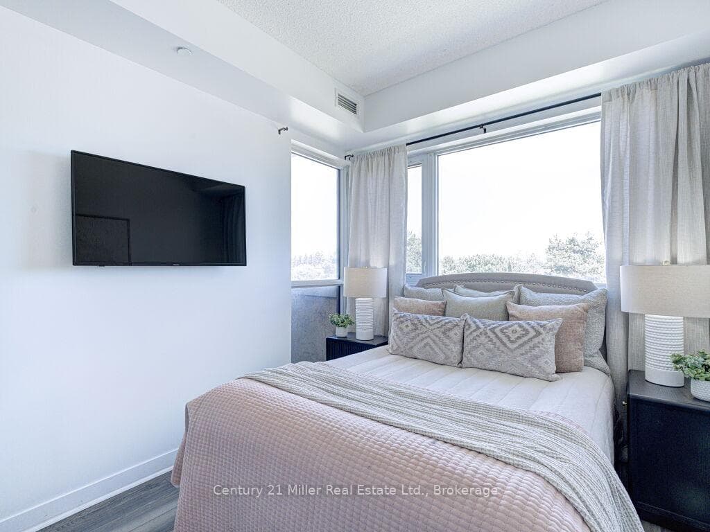 1284 Guelph Line Unit 305 - Condo photo 17 of 30 in Burlington, Ontario
