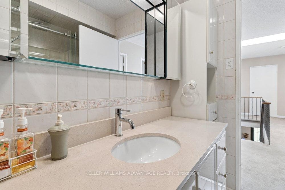 2192 Castlestone Court - Detached photo 31 of 50 in Mississauga, Ontario