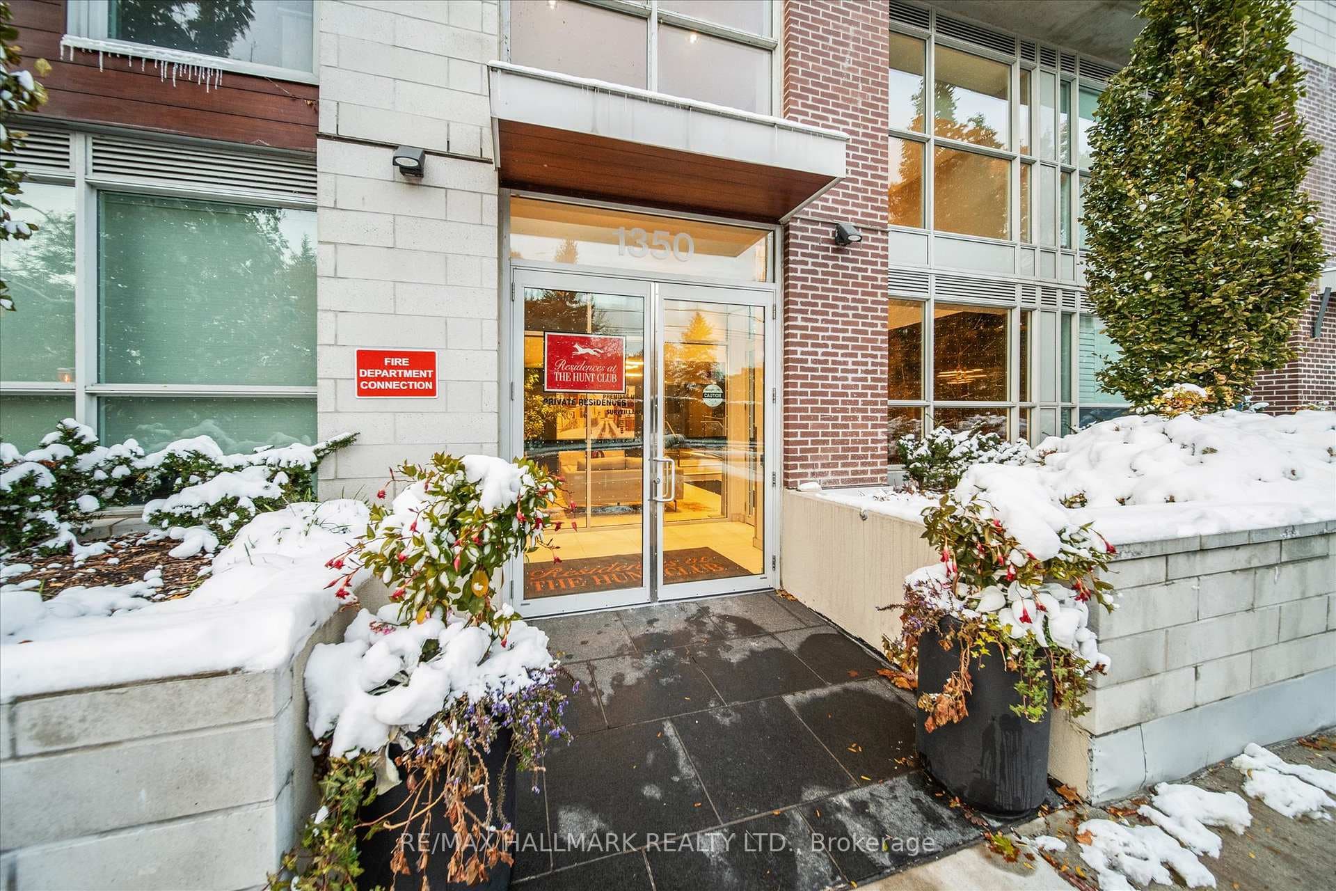 1350 Kingston Road Unit TH9 - Condo photo 9 of 39 in Birch Cliff / Cliffside, Ontario