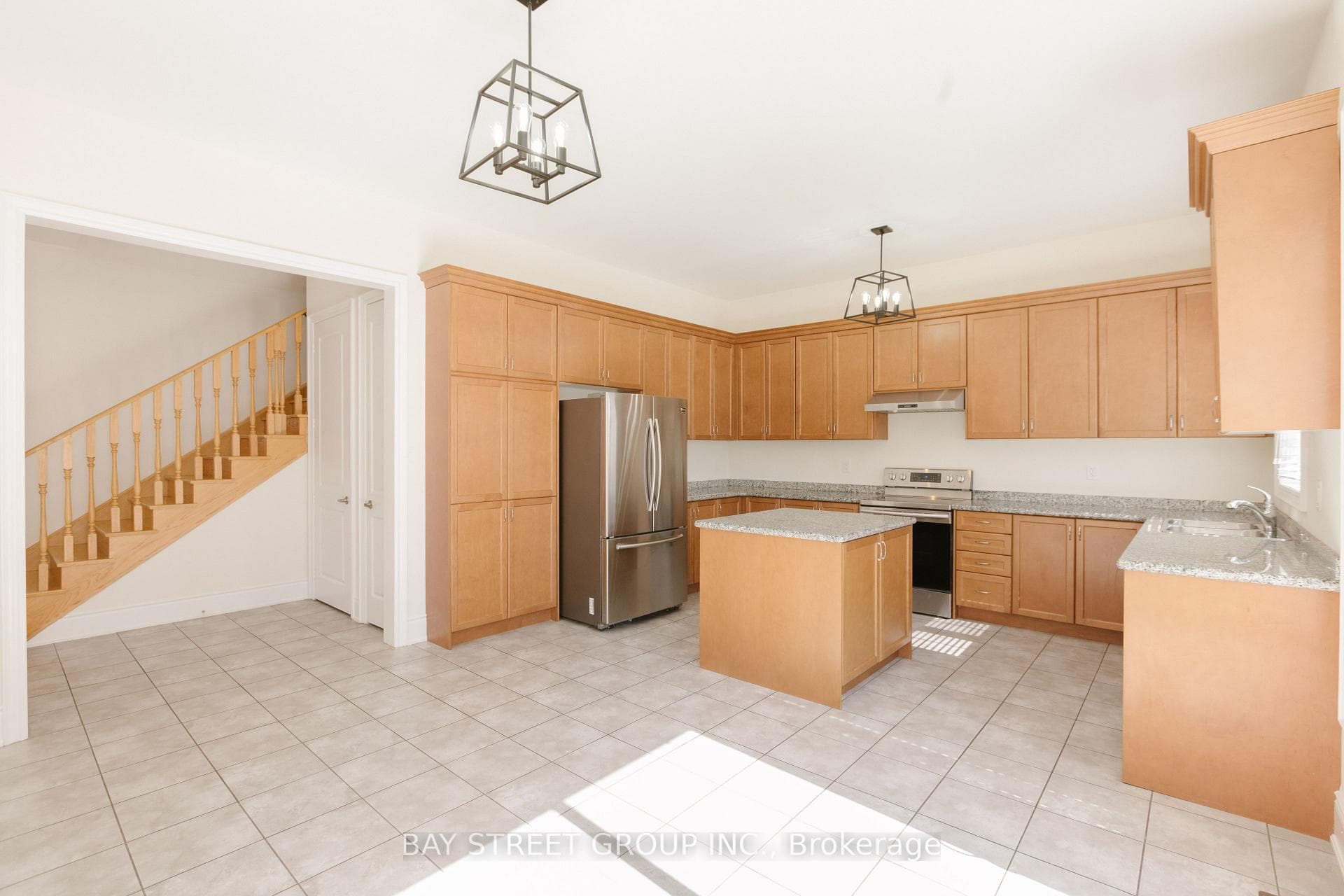 3127 Streamwood Pass - Detached photo 15 of 48 in Oakville, Ontario