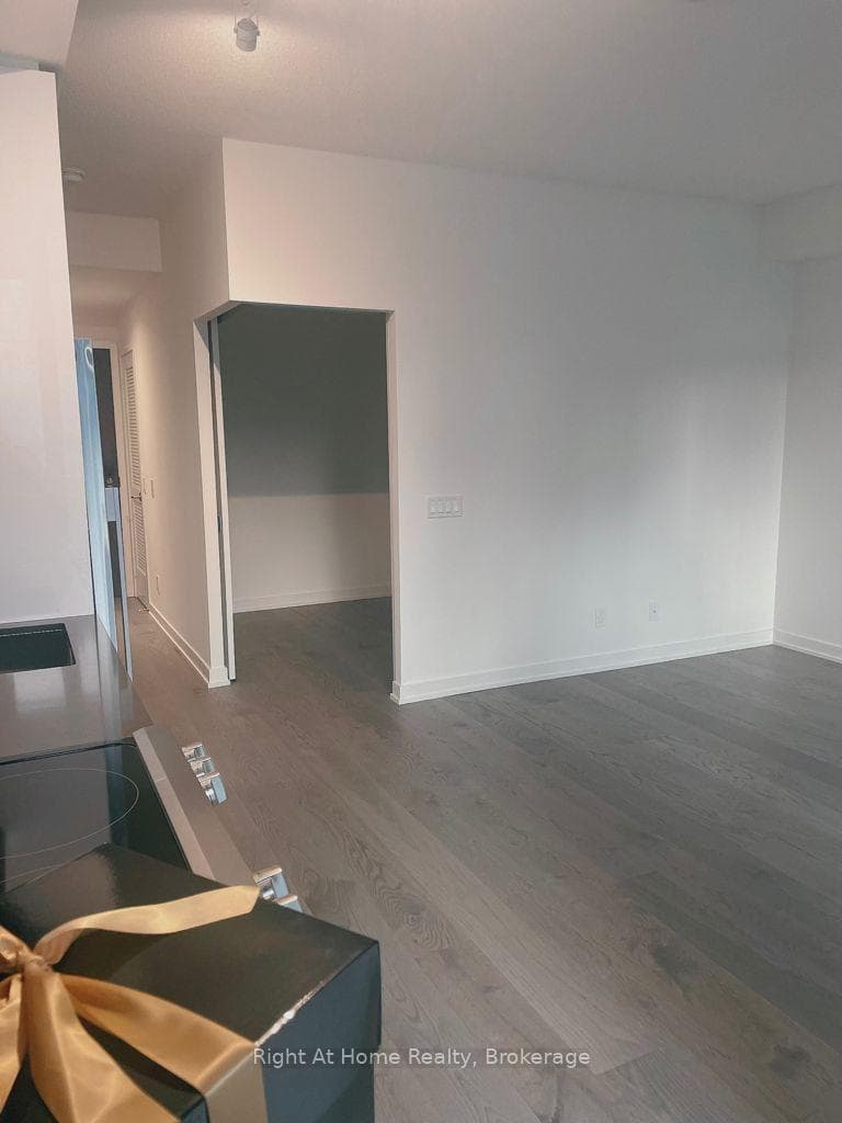 2606 25 Richmond Street Unit 6 - Condo photo 4 of 15 in Regent Park / Cabbagetown / St. James Town, Ontario