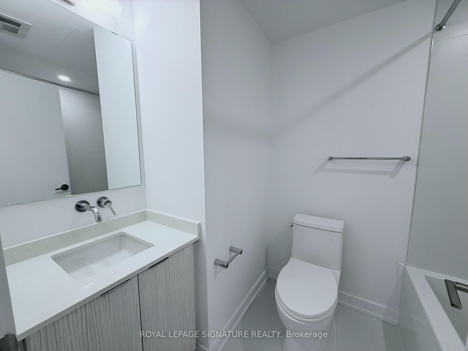 168 Clonmore Drive Unit 13 - Condo photo 9 of 21 in Birch Cliff / Cliffside, Ontario