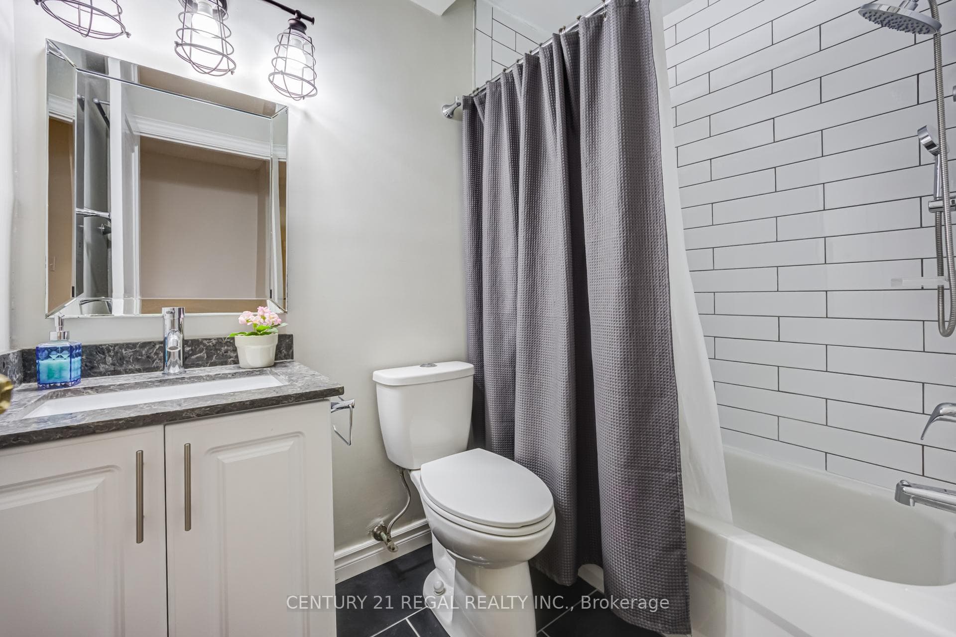 38 Mattice Road - Detached photo 43 of 50 in Etobicoke (Islington / Rexdale), Ontario