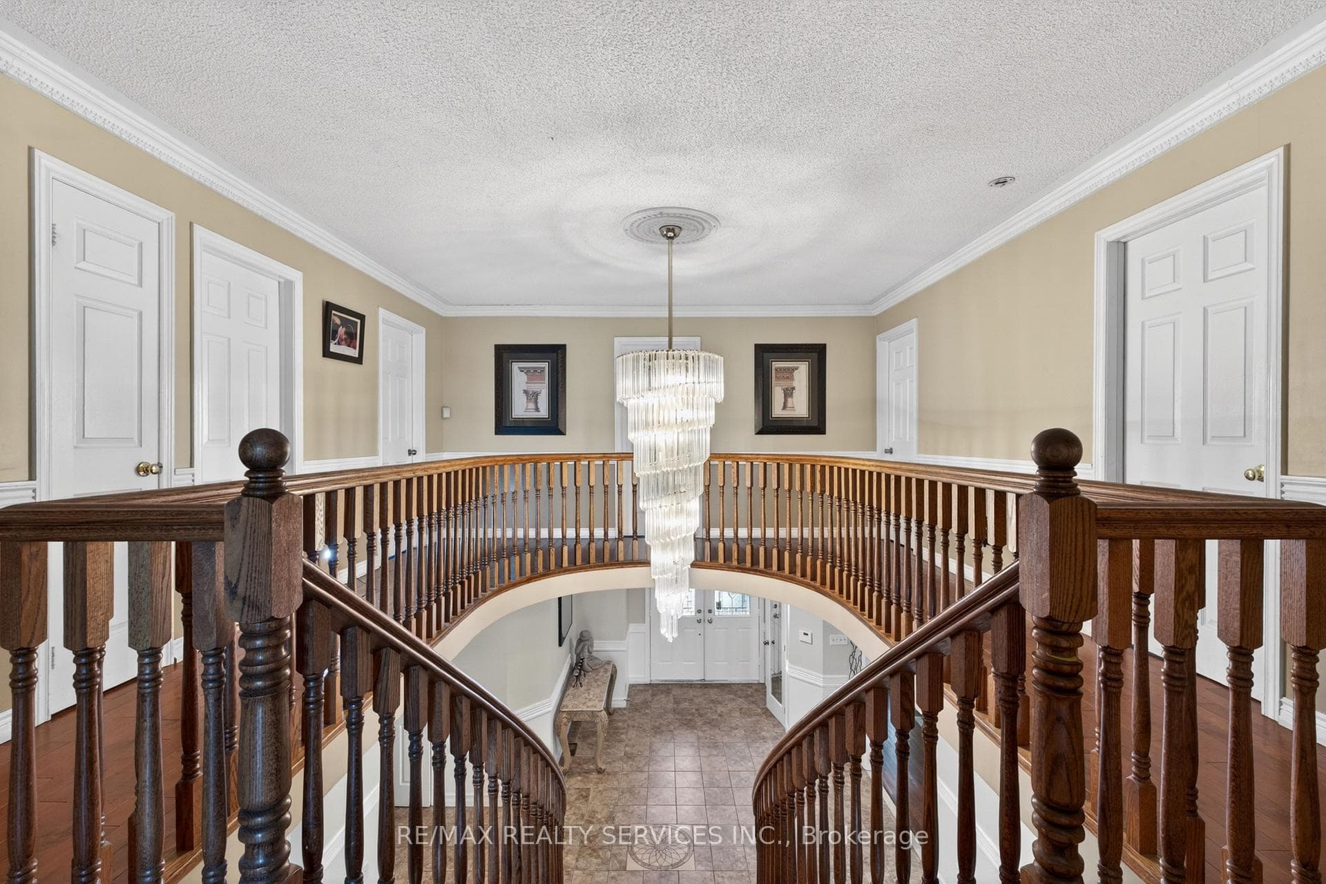 2069 Schoolmaster Circle - Detached photo 41 of 49 in Oakville, Ontario