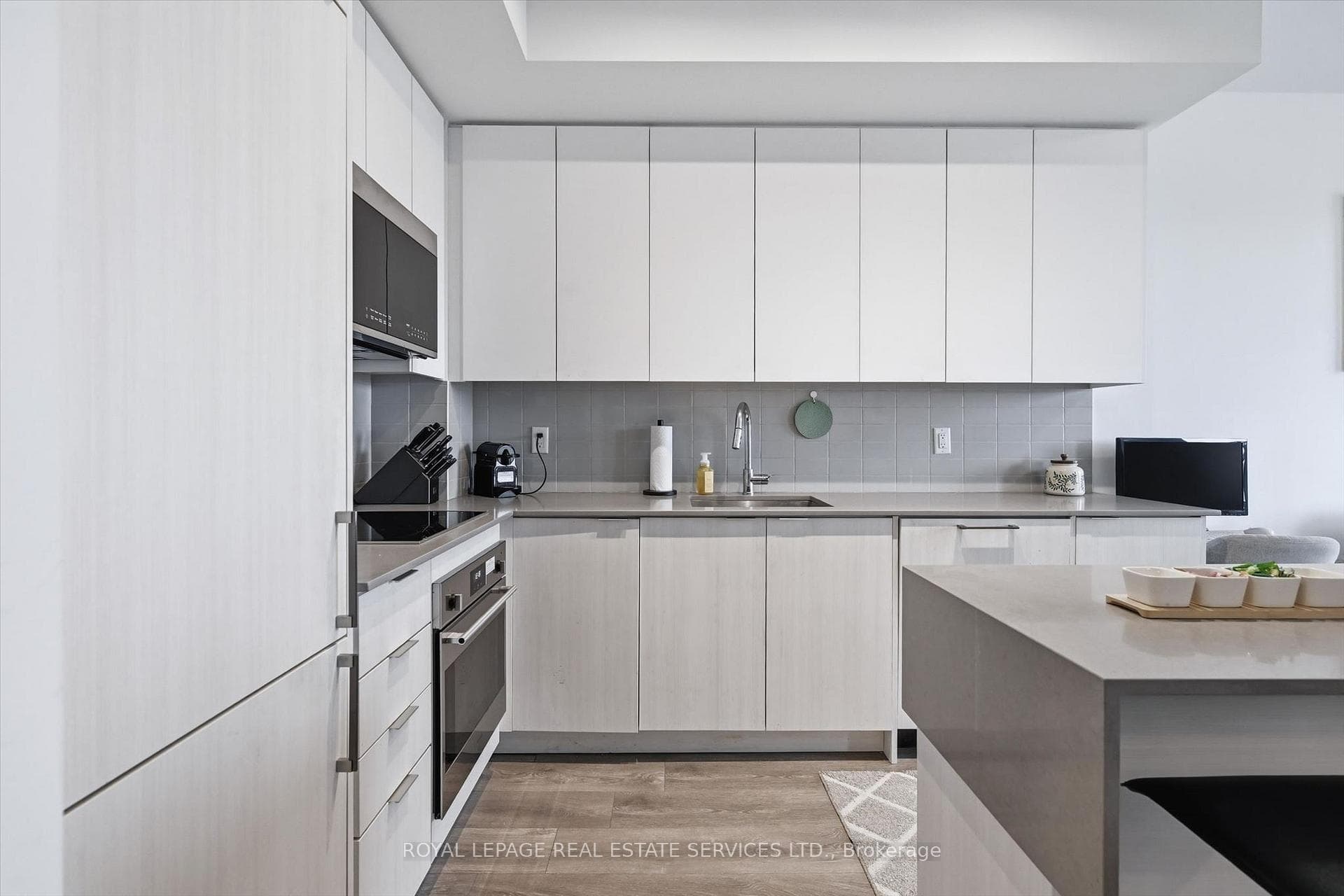 2485 Taunton Road Unit 726 - Condo photo 6 of 21 in Oakville, Ontario