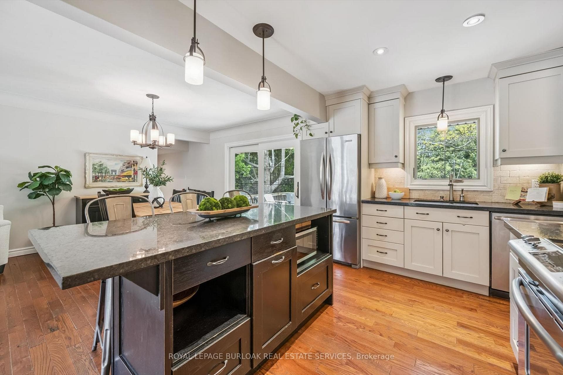 291 Strathcona Drive - Detached photo 14 of 40 in Burlington, Ontario
