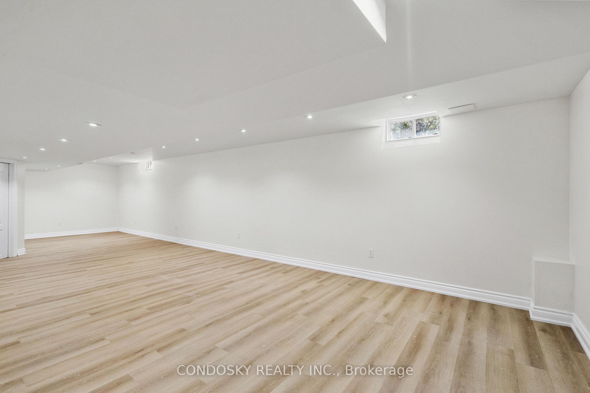 3322 Fox Run Circle - Detached photo 41 of 50 in Oakville, Ontario