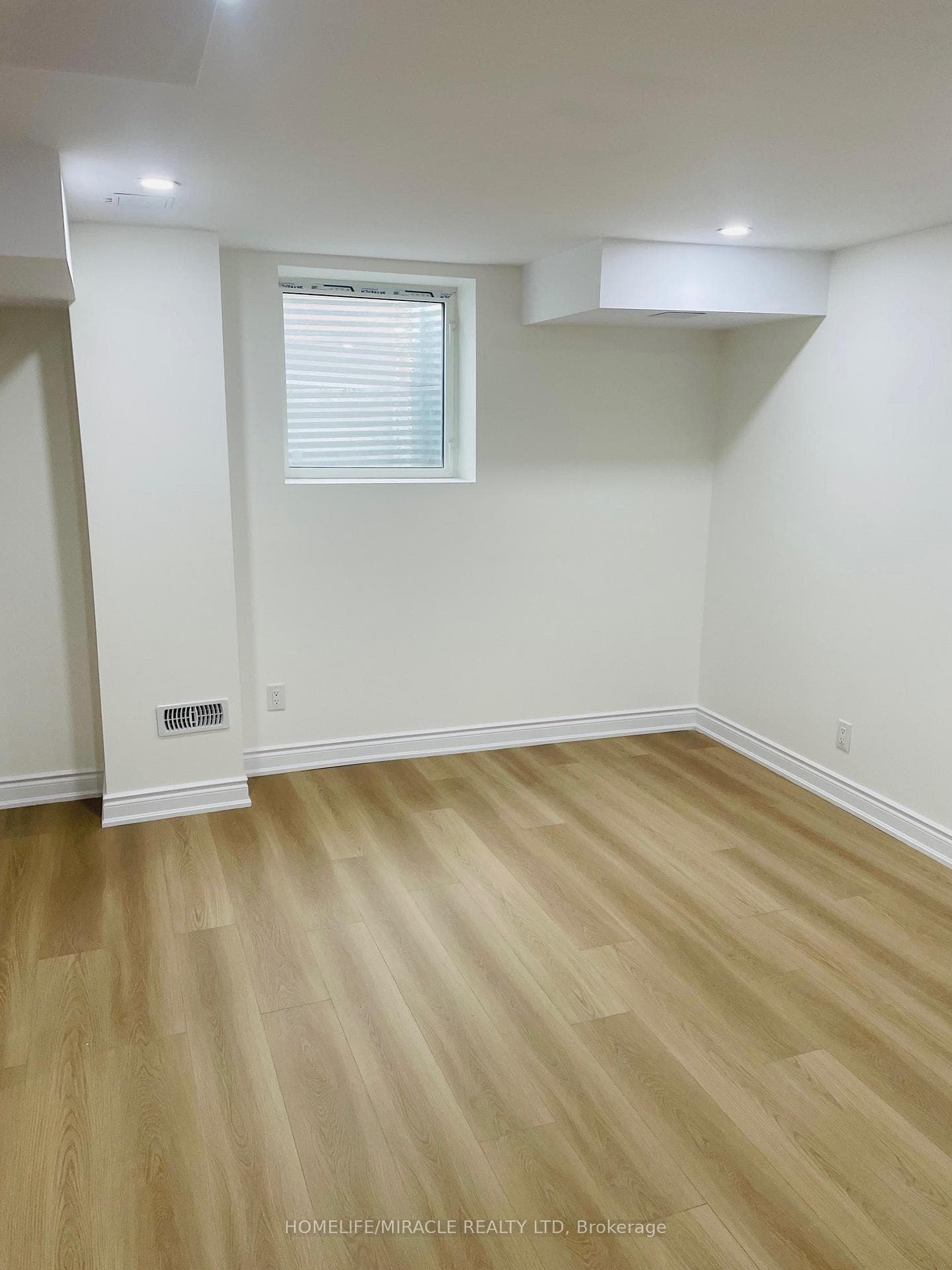 1-2341 Canonridge Circle Unit Bsmt - Detached photo 10 of 17 in Oakville, Ontario