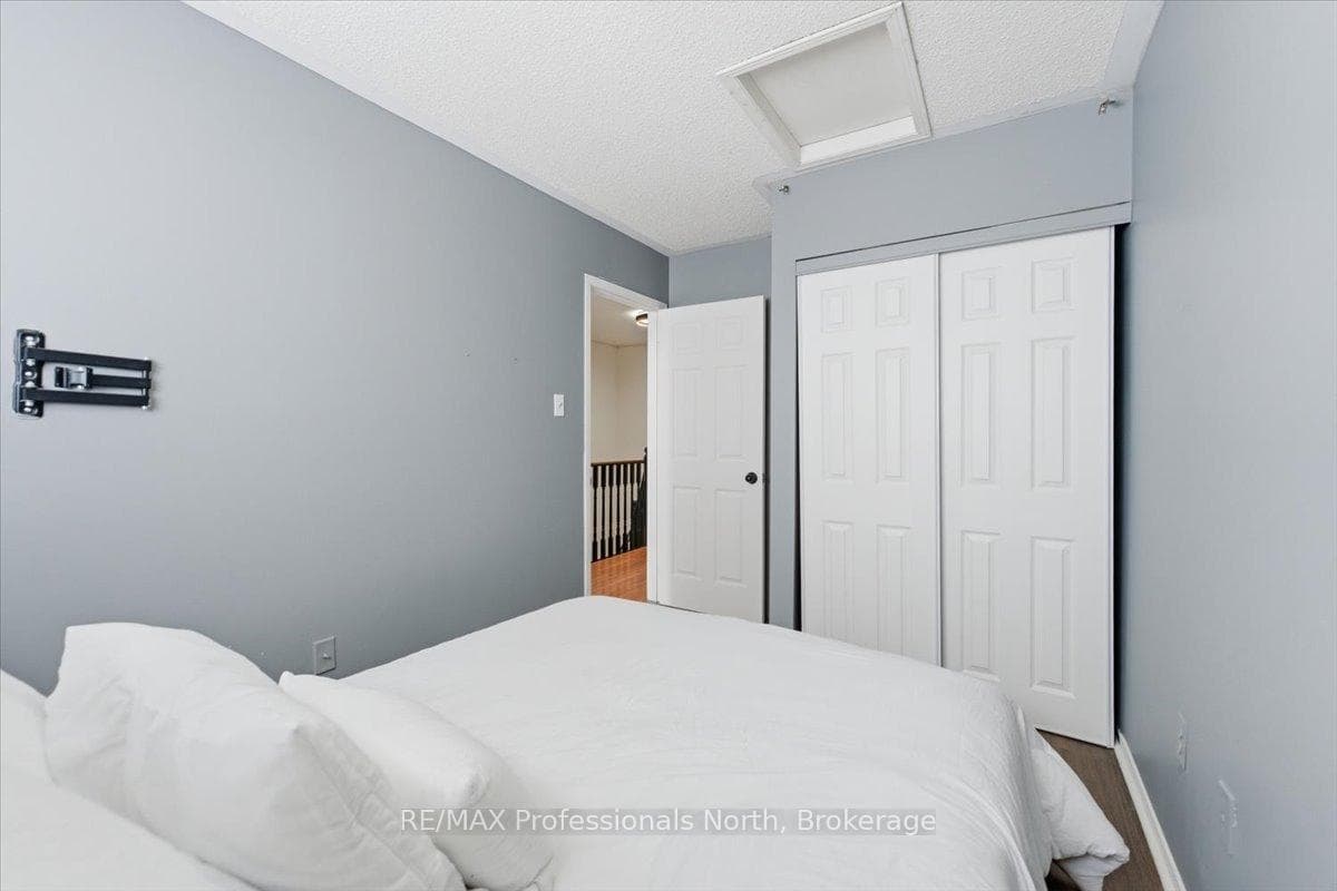 98 Roxton Road - Semi-Detached photo 18 of 28 in Oakville, Ontario