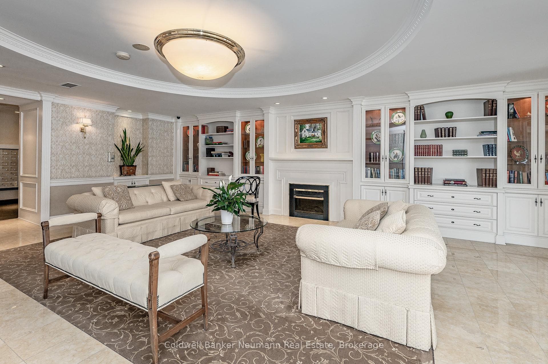 60 Old Mill Road Unit 409 - Condo photo 4 of 28 in Oakville, Ontario