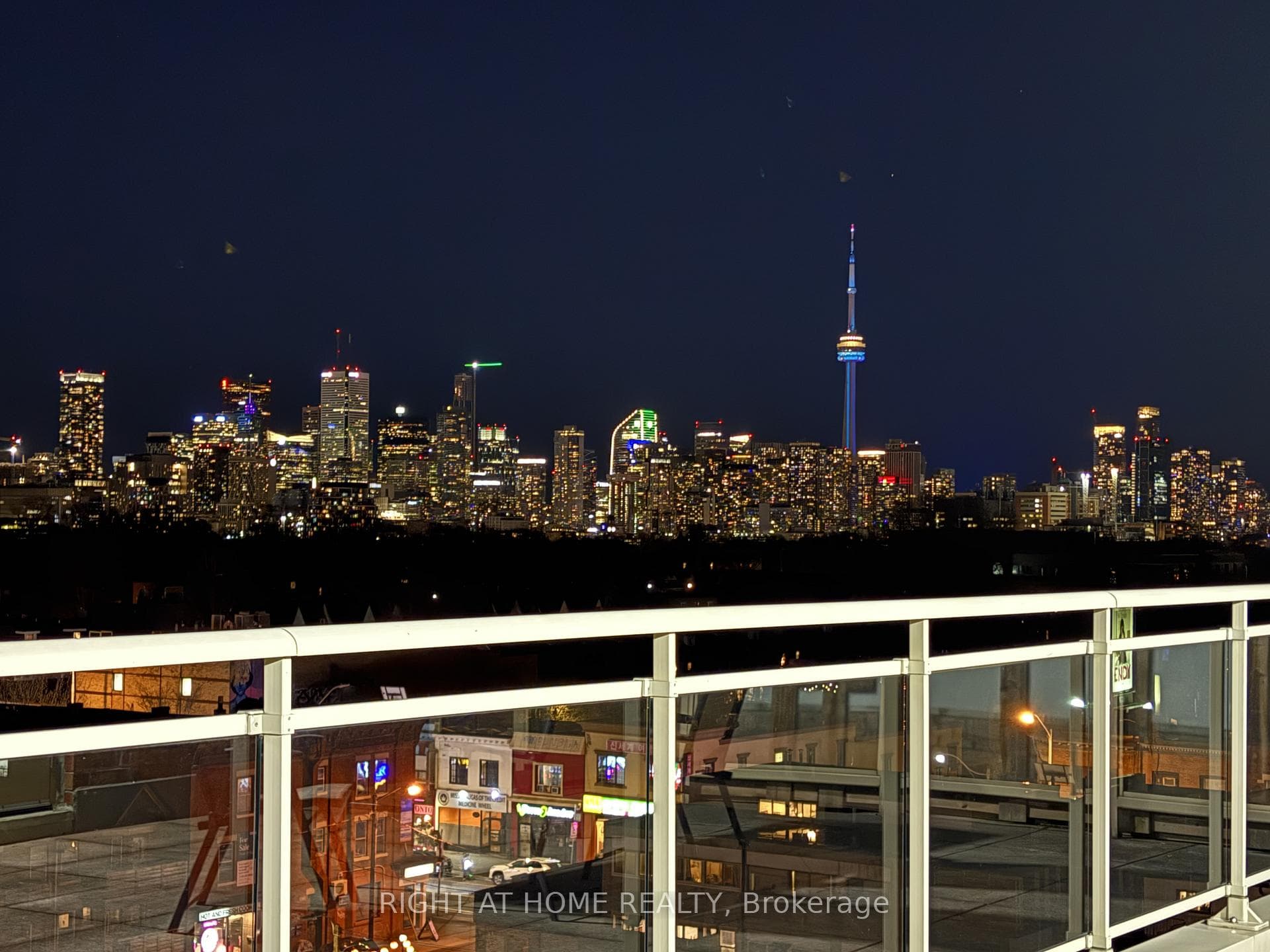 11 Christie Street Unit 406 - Condo photo 30 of 32 in Annex / Yorkville / Summerhill, Ontario